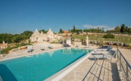 Trulli,villas in pgulia and more