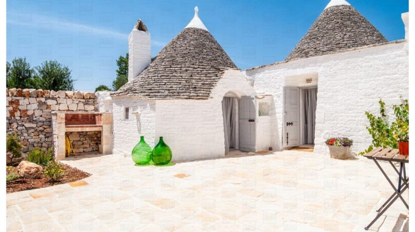 Trulli with pool