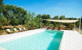 Trulli del Mandorlo