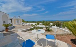Trullo sea view